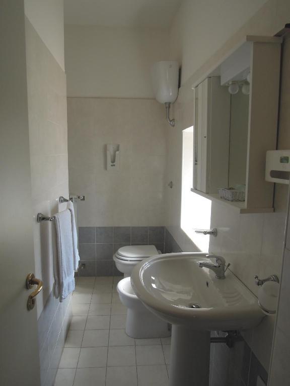 Hotel Sant'Agostino Paola Bilik gambar